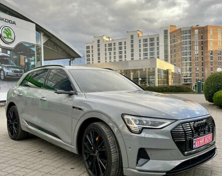 Ауди E-Tron 2020 в Луцке на Automoto.ua Серый Ауди E-Tron, объемом двигателя 0 л и пробегом 104 тыс. км за 33000 $, фото 1 на Automoto.ua