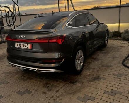 Серый Ауди E-Tron, объемом двигателя 0 л и пробегом 90 тыс. км за 37000 $, фото 1 на Automoto.ua