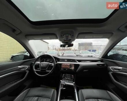 Сірий Ауді E-Tron, об'ємом двигуна 0 л та пробігом 96 тис. км за 29000 $, фото 11 на Automoto.ua