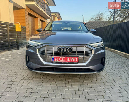 Сірий Ауді E-Tron, об'ємом двигуна 0 л та пробігом 143 тис. км за 27900 $, фото 2 на Automoto.ua
