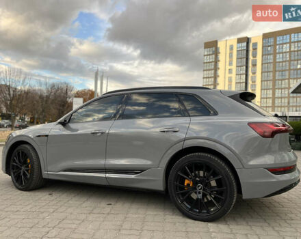 Ауди E-Tron 2020 в Луцке на Automoto.ua Серый Ауди E-Tron, объемом двигателя 0 л и пробегом 104 тыс. км за 33000 $, фото 9 на Automoto.ua