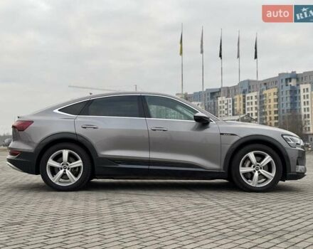 Серый Ауди E-Tron, объемом двигателя 0 л и пробегом 109 тыс. км за 30900 $, фото 16 на Automoto.ua