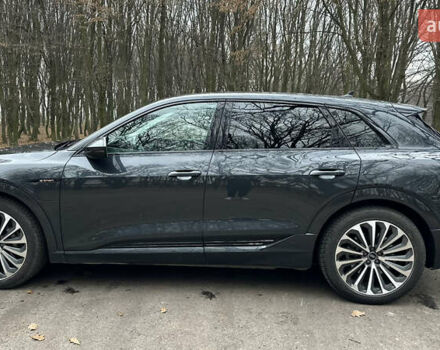 Сірий Ауді E-Tron, об'ємом двигуна 0 л та пробігом 83 тис. км за 29700 $, фото 29 на Automoto.ua