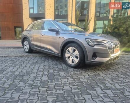 Ауди E-Tron 2020 в Хмельницком на Automoto.ua Серый Ауди E-Tron, объемом двигателя 0 л и пробегом 146 тыс. км за 22700 $, фото 2 на Automoto.ua