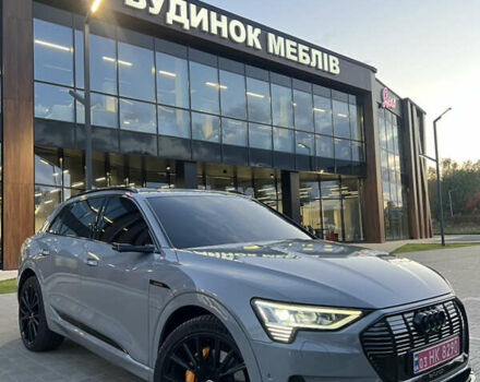 Сірий Ауді E-Tron, об'ємом двигуна 0 л та пробігом 104 тис. км за 32500 $, фото 4 на Automoto.ua