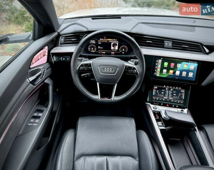 Серый Ауди E-Tron, объемом двигателя 0 л и пробегом 36 тыс. км за 45445 $, фото 62 на Automoto.ua