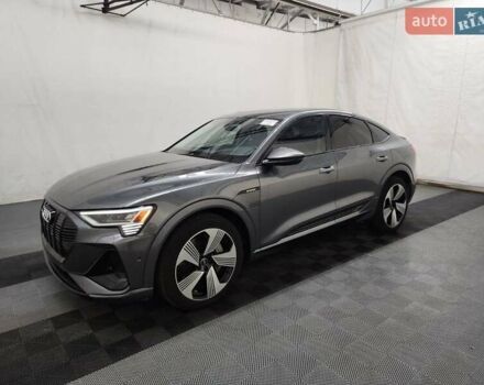 Сірий Ауді E-Tron, об'ємом двигуна 0 л та пробігом 43 тис. км за 41999 $, фото 27 на Automoto.ua