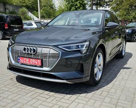 Сірий Ауді E-Tron, об'ємом двигуна 0 л та пробігом 99 тис. км за 27280 $, фото 17 на Automoto.ua