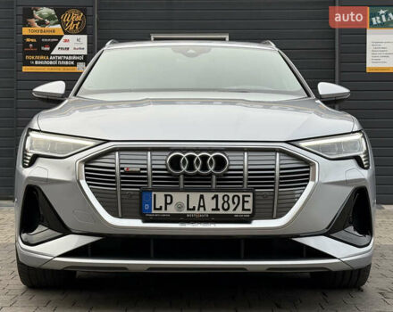 Сірий Ауді E-Tron, об'ємом двигуна 0 л та пробігом 63 тис. км за 39800 $, фото 1 на Automoto.ua