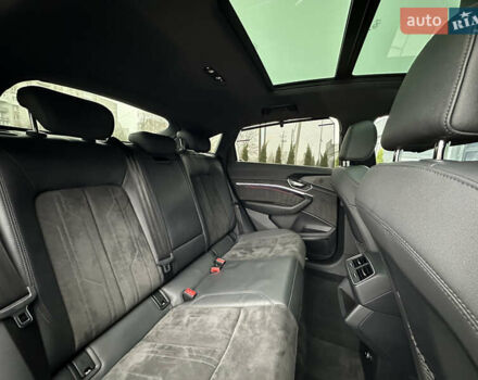 Серый Ауди E-Tron, объемом двигателя 0 л и пробегом 129 тыс. км за 33950 $, фото 21 на Automoto.ua