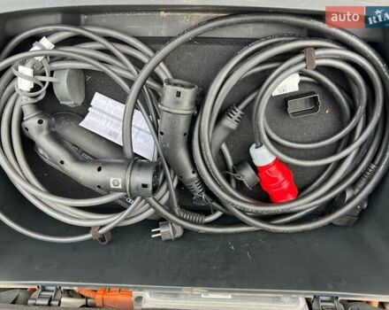 Серый Ауди E-Tron, объемом двигателя 0 л и пробегом 125 тыс. км за 34999 $, фото 24 на Automoto.ua