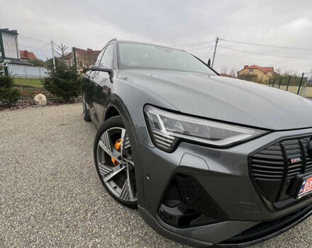 Серый Ауди E-Tron, объемом двигателя 0 л и пробегом 90 тыс. км за 38300 $, фото 1 на Automoto.ua