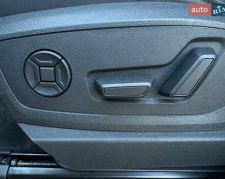 Сірий Ауді E-Tron, об'ємом двигуна 0 л та пробігом 98 тис. км за 31777 $, фото 14 на Automoto.ua