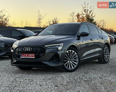 Серый Ауди E-Tron, объемом двигателя 0 л и пробегом 70 тыс. км за 42850 $, фото 4 на Automoto.ua