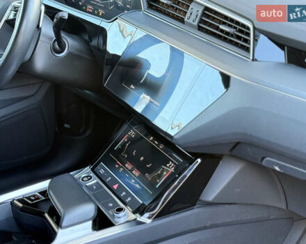 Серый Ауди E-Tron, объемом двигателя 0 л и пробегом 125 тыс. км за 26900 $, фото 37 на Automoto.ua