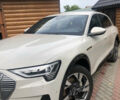Сірий Ауді E-Tron, об'ємом двигуна 0 л та пробігом 46 тис. км за 36900 $, фото 4 на Automoto.ua