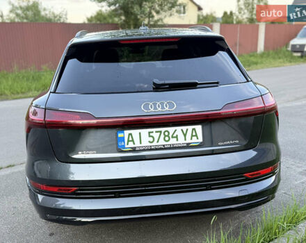 Серый Ауди E-Tron, объемом двигателя 0 л и пробегом 59 тыс. км за 39900 $, фото 1 на Automoto.ua