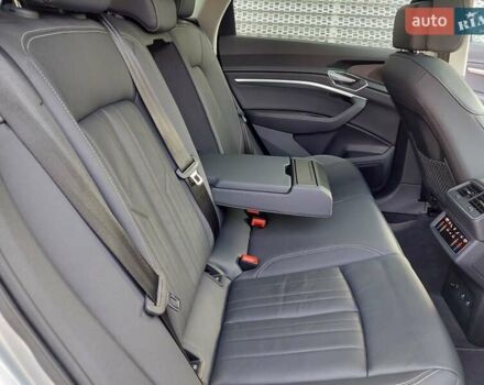 Серый Ауди E-Tron, объемом двигателя 0 л и пробегом 3 тыс. км за 47000 $, фото 16 на Automoto.ua