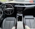 Серый Ауди E-Tron, объемом двигателя 0 л и пробегом 44 тыс. км за 33900 $, фото 2 на Automoto.ua