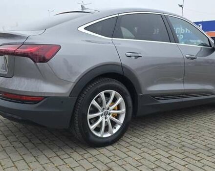 Сірий Ауді E-Tron, об'ємом двигуна 0 л та пробігом 140 тис. км за 28800 $, фото 12 на Automoto.ua