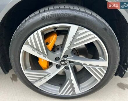 Серый Ауди E-Tron, объемом двигателя 0 л и пробегом 125 тыс. км за 34999 $, фото 23 на Automoto.ua