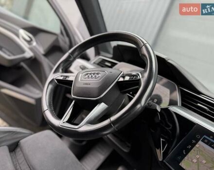 Серый Ауди E-Tron, объемом двигателя 0 л и пробегом 149 тыс. км за 29300 $, фото 61 на Automoto.ua