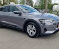 Серый Ауди E-Tron, объемом двигателя 0 л и пробегом 140 тыс. км за 25811 $, фото 14 на Automoto.ua