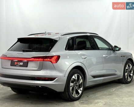 Серый Ауди E-Tron, объемом двигателя 0 л и пробегом 44 тыс. км за 33000 $, фото 9 на Automoto.ua