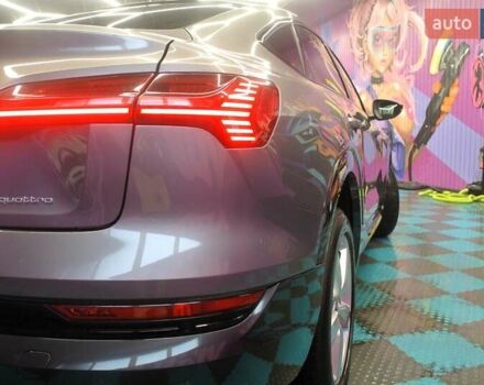 Серый Ауди E-Tron, объемом двигателя 0 л и пробегом 60 тыс. км за 29990 $, фото 12 на Automoto.ua