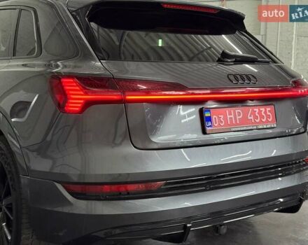 Сірий Ауді E-Tron, об'ємом двигуна 0 л та пробігом 86 тис. км за 37423 $, фото 8 на Automoto.ua