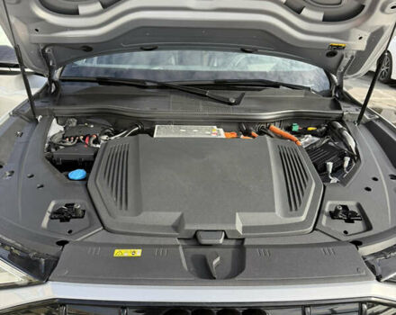 Серый Ауди E-Tron, объемом двигателя 0 л и пробегом 32 тыс. км за 41990 $, фото 27 на Automoto.ua