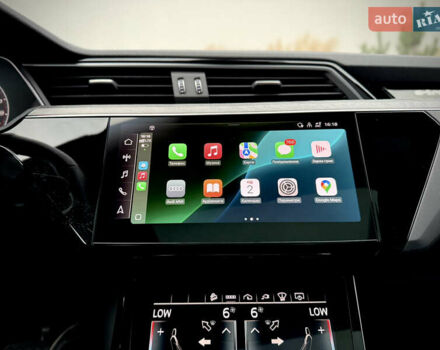 Серый Ауди E-Tron, объемом двигателя 0 л и пробегом 36 тыс. км за 45445 $, фото 105 на Automoto.ua