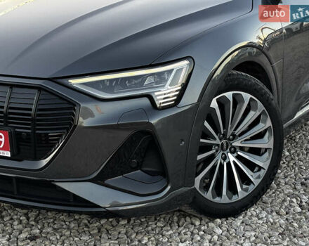 Серый Ауди E-Tron, объемом двигателя 0 л и пробегом 70 тыс. км за 42850 $, фото 12 на Automoto.ua