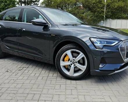 Сірий Ауді E-Tron, об'ємом двигуна 0 л та пробігом 99 тис. км за 27280 $, фото 3 на Automoto.ua