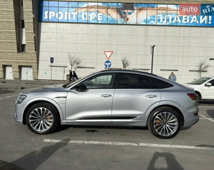 Серый Ауди E-Tron, объемом двигателя 0 л и пробегом 32 тыс. км за 41990 $, фото 16 на Automoto.ua