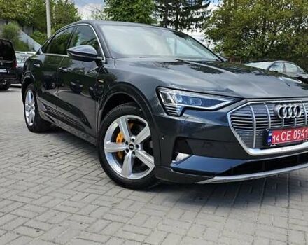 Сірий Ауді E-Tron, об'ємом двигуна 0 л та пробігом 99 тис. км за 27280 $, фото 5 на Automoto.ua
