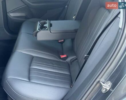 Серый Ауди E-Tron, объемом двигателя 0 л и пробегом 59 тыс. км за 37396 $, фото 26 на Automoto.ua