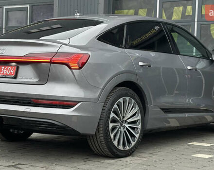 Серый Ауди E-Tron, объемом двигателя 0 л и пробегом 129 тыс. км за 33950 $, фото 11 на Automoto.ua