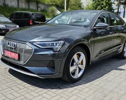 Сірий Ауді E-Tron, об'ємом двигуна 0 л та пробігом 99 тис. км за 27280 $, фото 19 на Automoto.ua