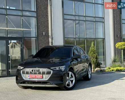 Серый Ауди E-Tron, объемом двигателя 0 л и пробегом 93 тыс. км за 28450 $, фото 17 на Automoto.ua