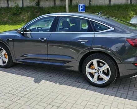 Сірий Ауді E-Tron, об'ємом двигуна 0 л та пробігом 99 тис. км за 27280 $, фото 29 на Automoto.ua