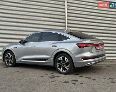 Сірий Ауді E-Tron, об'ємом двигуна 0 л та пробігом 45 тис. км за 33999 $, фото 47 на Automoto.ua