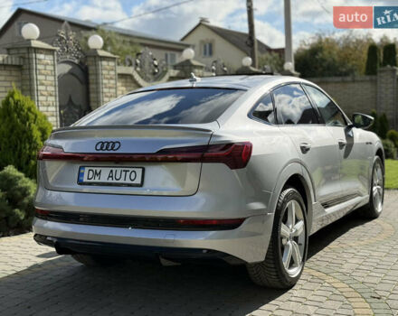 Серый Ауди E-Tron, объемом двигателя 0 л и пробегом 130 тыс. км за 37000 $, фото 30 на Automoto.ua