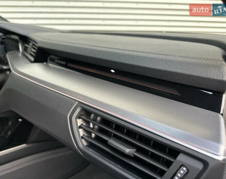 Сірий Ауді E-Tron, об'ємом двигуна 0 л та пробігом 45 тис. км за 33999 $, фото 27 на Automoto.ua