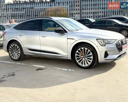 Серый Ауди E-Tron, объемом двигателя 0 л и пробегом 32 тыс. км за 41990 $, фото 26 на Automoto.ua
