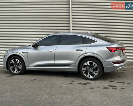 Сірий Ауді E-Tron, об'ємом двигуна 0 л та пробігом 45 тис. км за 33999 $, фото 46 на Automoto.ua