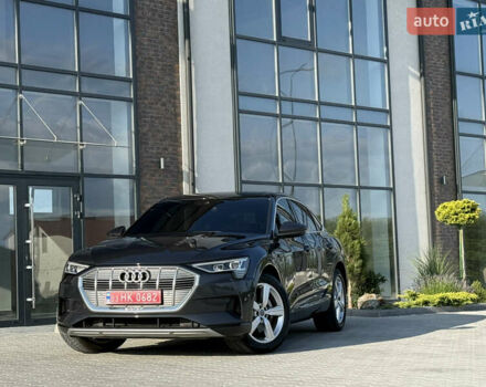 Серый Ауди E-Tron, объемом двигателя 0 л и пробегом 93 тыс. км за 28450 $, фото 16 на Automoto.ua