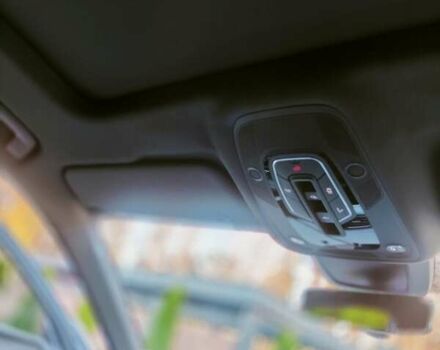 Сірий Ауді E-Tron, об'ємом двигуна 0 л та пробігом 110 тис. км за 33700 $, фото 4 на Automoto.ua