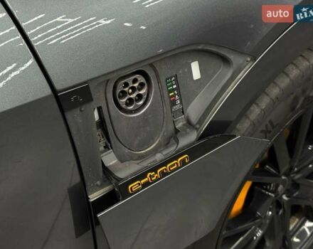 Сірий Ауді E-Tron, об'ємом двигуна 0 л та пробігом 86 тис. км за 37423 $, фото 9 на Automoto.ua