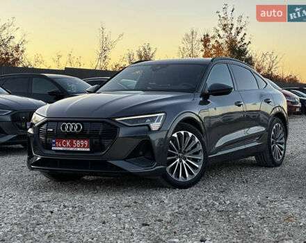 Серый Ауди E-Tron, объемом двигателя 0 л и пробегом 70 тыс. км за 42850 $, фото 7 на Automoto.ua